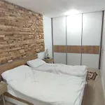 Snjezna Pahuljica - Free Garage Daire