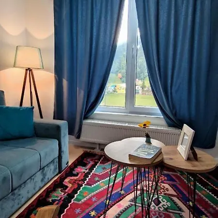 Snjezna Pahuljica - Free Garage Bjelašnica