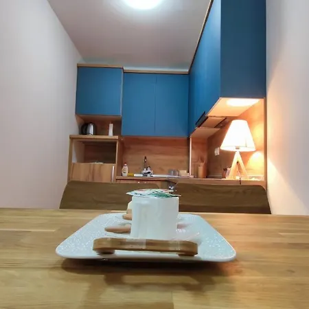 Snjezna Pahuljica - Free Garage Bjelašnica