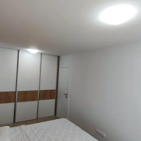 Snjezna Pahuljica - Free Garage Apartment *