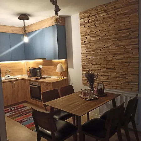 Snjezna Pahuljica - Free Garage * Bjelašnica